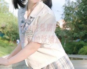在Hana Bunny的私房图集中，发现不良少女独有的妖娆魅力.txt